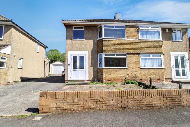 3 bed property, in Milton Road, £290,000