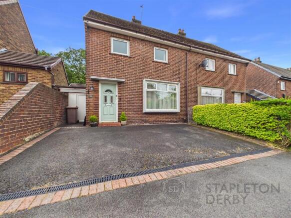 2 bed property, in Derby Drive, £225,000