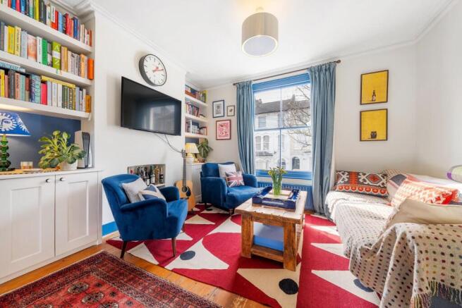 3 bed property, in Dalyell Road SW9, £650,000