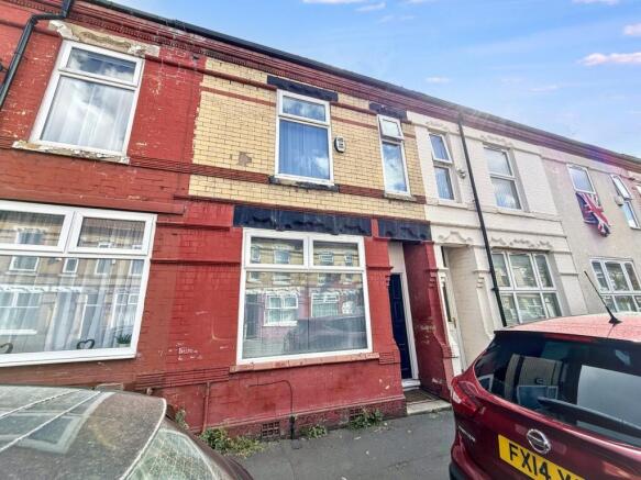 2 bed property, in Longden Road, £160,000