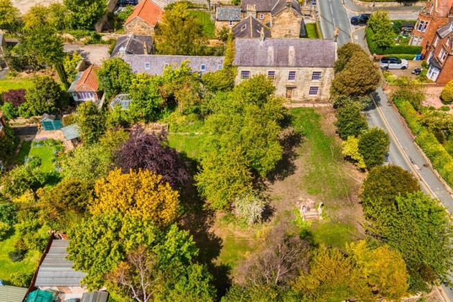 8 bed property, in Ings House, £800,000