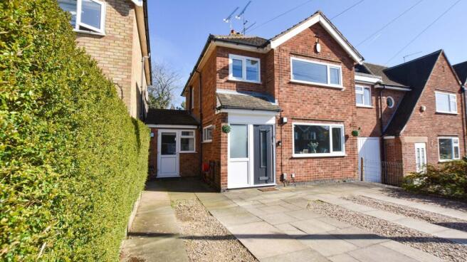 4 bed property, in Bollington Road, £350,000