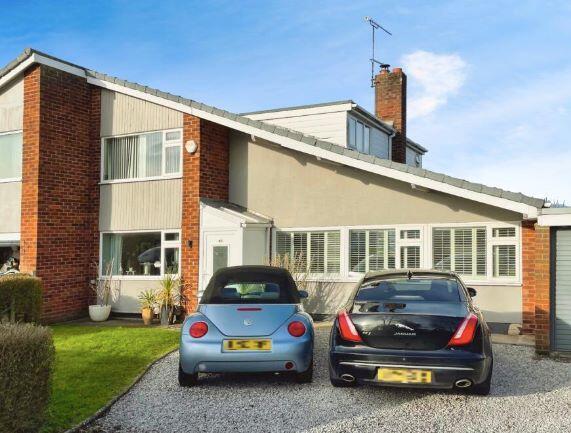 4 bed property, in Tattenhall, £350,000