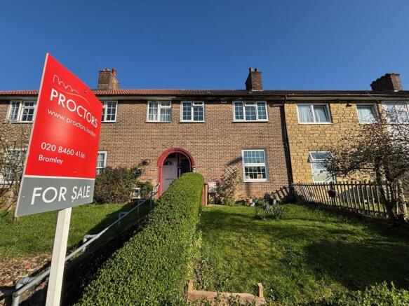 3 bed property, in Downham Way, £435,000