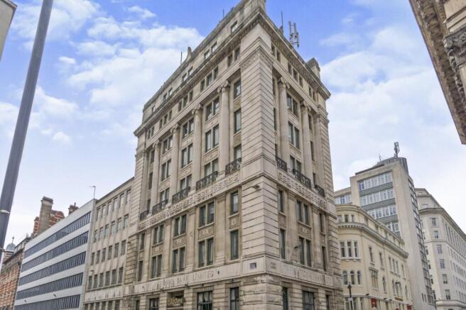 2 bed property, in 24 Fenwick Street, £50,000