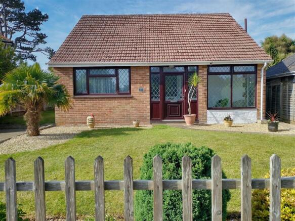 2 bed property, in Littlestairs Road, £345,000