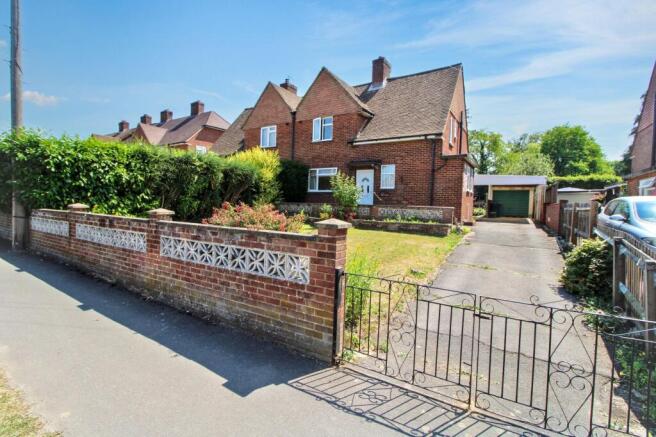 3 bed property, in Rose Avenue, £500,000