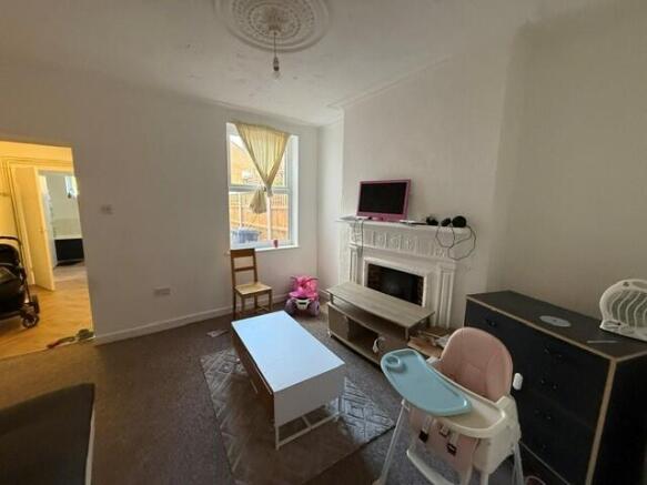 3 bed property, in 11 And 11A Trix Road, £220,000