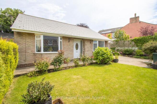 2 bed property, in Blackgate East, £190,000