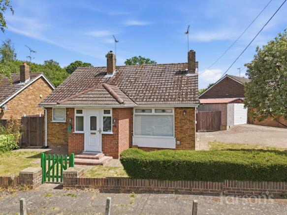 3 bed property, in Walton Gardens, £525,000