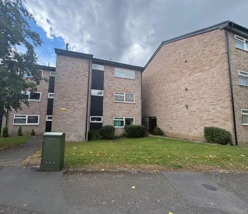 1 bed property, in 73 Hotoft Road, £55,000