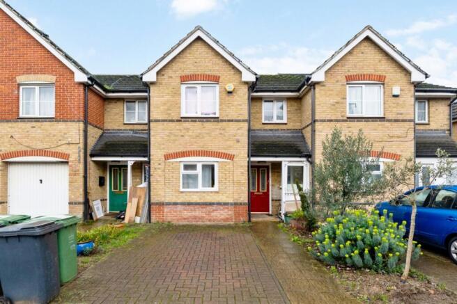 4 bed property, in Joseph Hardcastle Close, £600,000