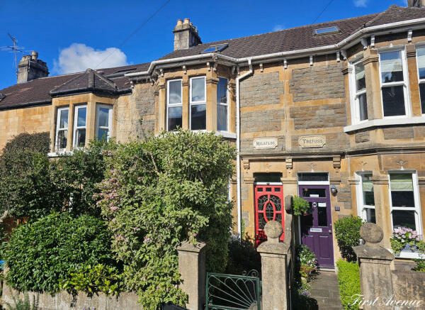 3 bed property, in First Avenue, £700,000