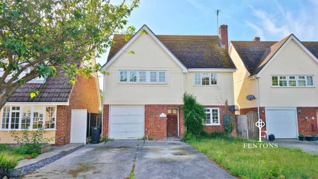 4 bed property, in Briarfields, £325,000