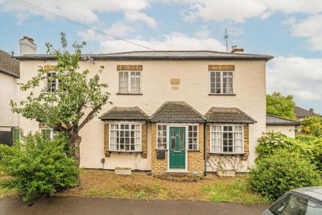 4 bed property, in Cherry Orchard Road, £1,115,000