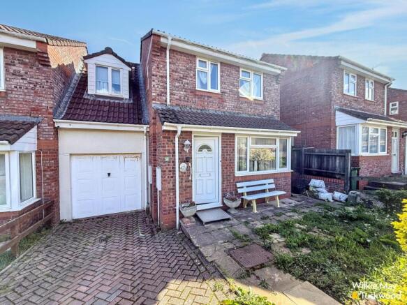 3 bed property, in Maglands Road, £250,000