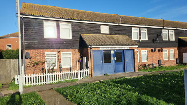 1 bed property, in Lucerne Court, £75,000