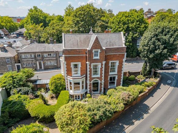 4 bed property, in Fonnereau Road, £700,000