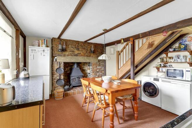 3 bed property, in Frithelstock, £450,000