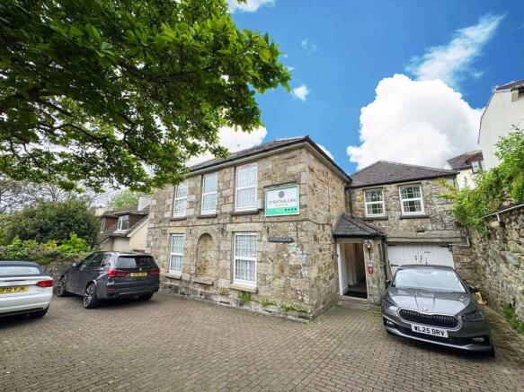7 bed property, in Strathallan, £635,000