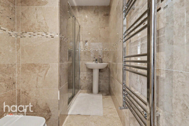 1 bed property, in Selsdon Road, £220,000