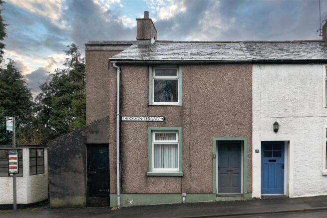2 bed property, in Hodgson Terrace, £110,000