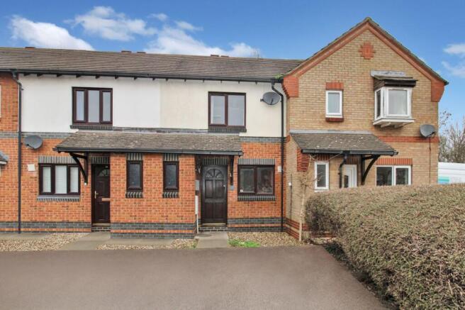 2 bed property, in Burridge Close, £225,000