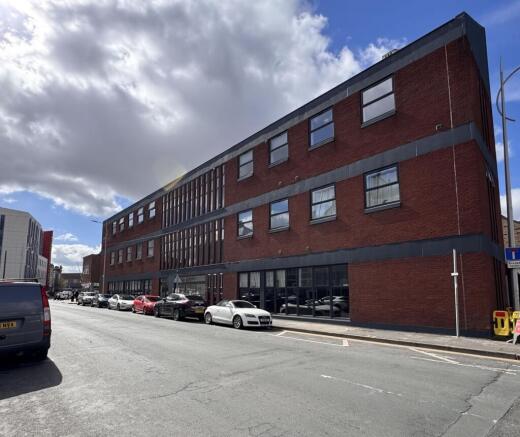 1 bed property, in The Merchant, £90,000