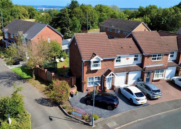 3 bed property, in Chater Drive, £360,000