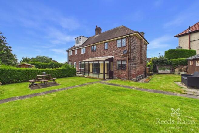 3 bed property, in Woollin Avenue, £210,000