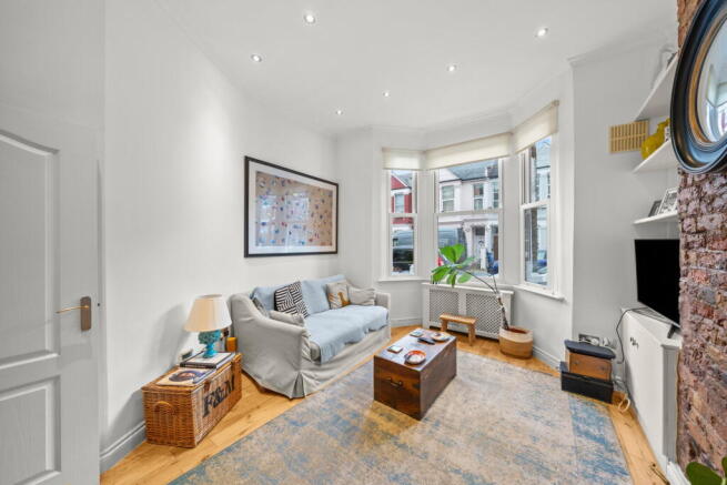 2 bed property, in Priory Park Road NW6, £625,000