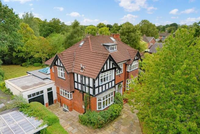 6 bed property, in Ogden Road, £1,400,000