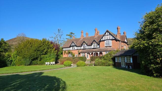 6 bed property, in The Bank House, £1,250,000
