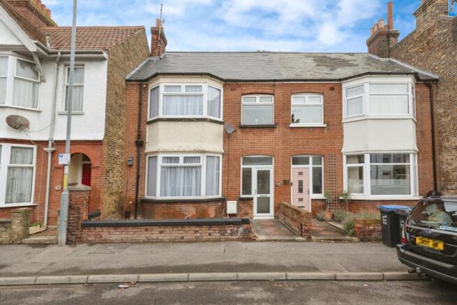 3 bed property, in Thanet Road, £343,000