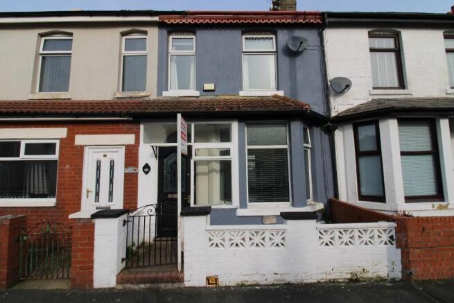 2 bed property, in Blakiston Street, £89,950