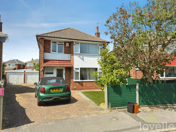 3 bed property, in Ludford Crescent, £210,000