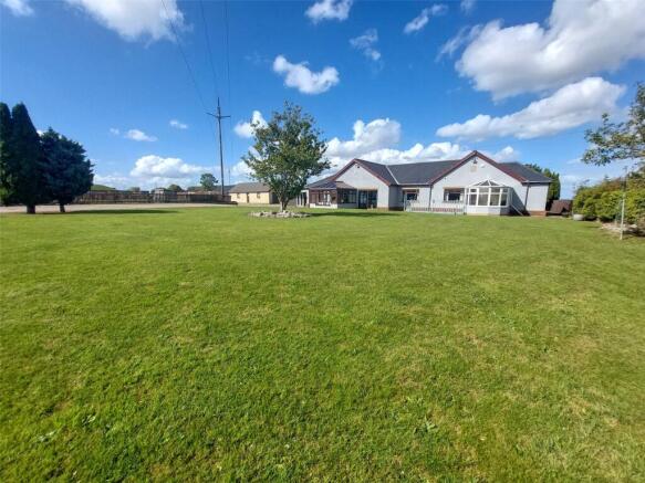 4 bed property, in Ferryhill, £475,000