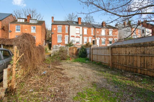 3 bed property, in Cherry Orchard, £130,000