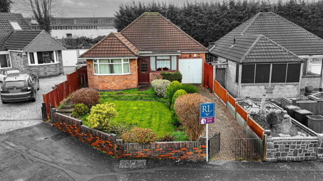 3 bed property, in Campbell Avenue, £300,000
