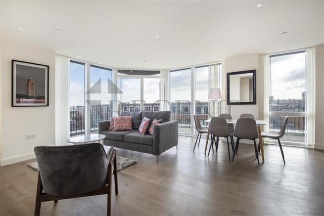 3 bed property, in Amphion House, £725,000