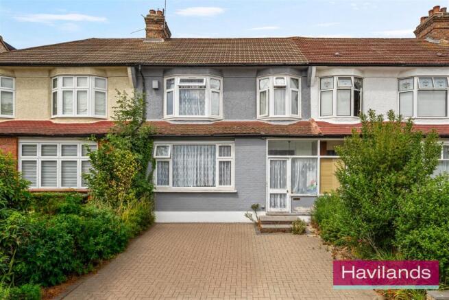 3 bed property, in Sittingbourne Avenue, £585,000