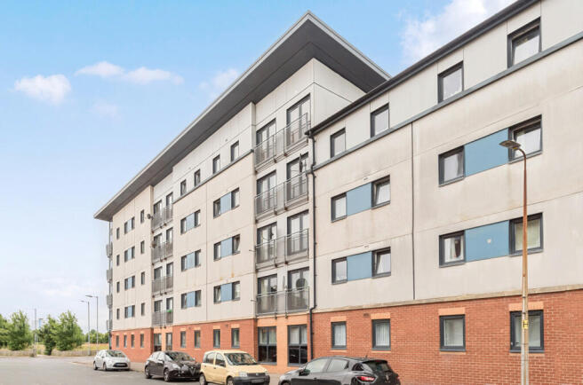 2 bed property, in Spring Street, £58,500