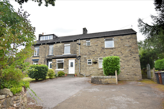 3 bed property, in Hayfield Road, £340,000