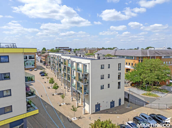 2 bed property, in Cunard Square, £75,000