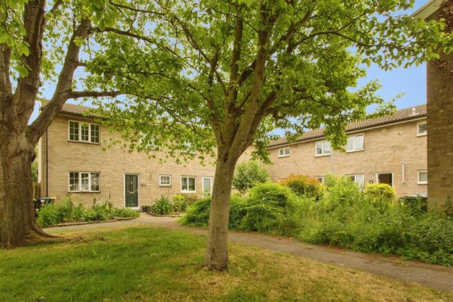 2 bed property, in Tweedale, £265,000