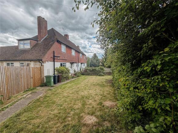 3 bed property, in Captains Close, £375,000