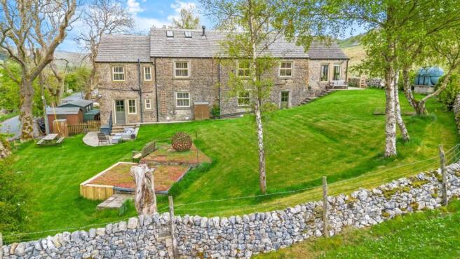 5 bed property, in Warren House, £1,100,000