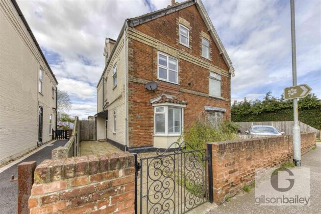 4 bed property, in Norwich Road, £350,000