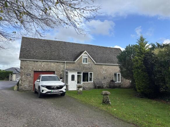3 bed property, in Mampitts Lane, £385,000