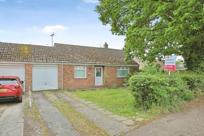 2 bed property, in North Pickenham Road, £230,000
